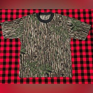 Vintage 90s Mossy Oak Pocket Tee